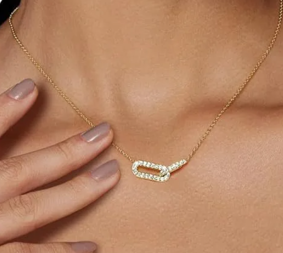 GOLD PLATED OVAL PENDANT NECKLACE